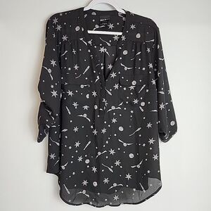 Torrid Harry Potter Star & Wand Black Georgette Harper Blouse Women’s Size 2X